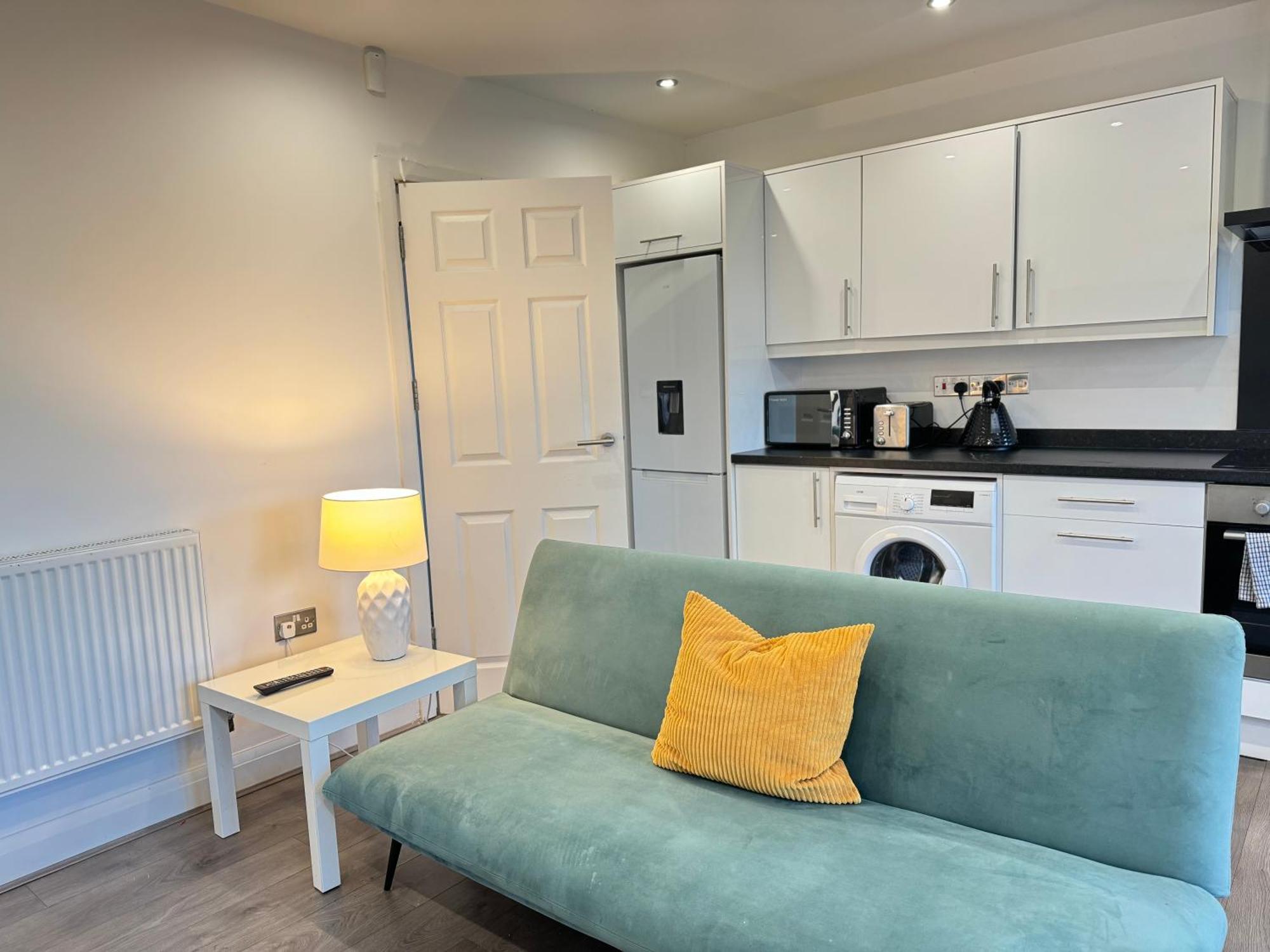 Hatton Apartments Heathrow Airport- Free Parking-Free Underground To And From Heathrow Airport Hatton Cross See Picture-See London Fast Hatton Cross To Central London 30Min Esterno foto