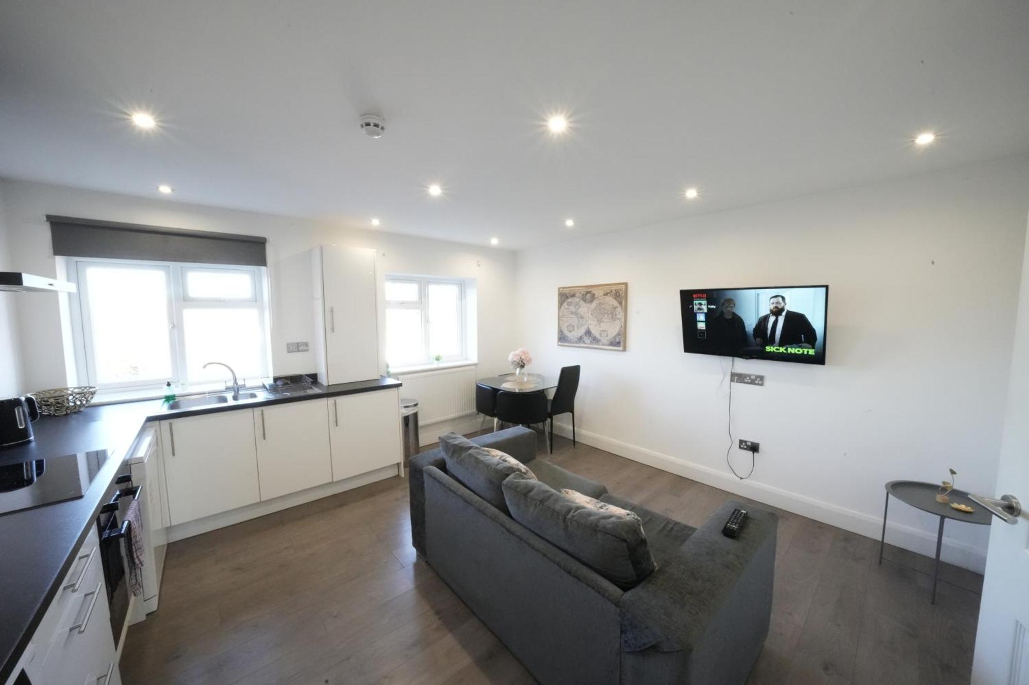 Hatton Apartments Heathrow Airport- Free Parking-Free Underground To And From Heathrow Airport Hatton Cross See Picture-See London Fast Hatton Cross To Central London 30Min Esterno foto