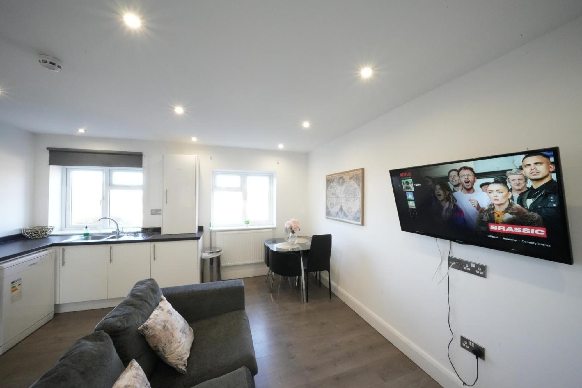 Hatton Apartments Heathrow Airport- Free Parking-Free Underground To And From Heathrow Airport Hatton Cross See Picture-See London Fast Hatton Cross To Central London 30Min Esterno foto